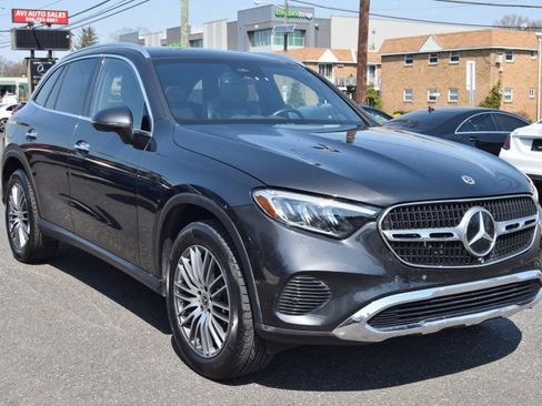 Used 2024 Mercedes-Benz GLC 300 4MATIC image 15