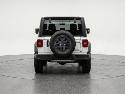 Used 2025 Jeep Wrangler Unlimited Sport AWD/4WD image 7