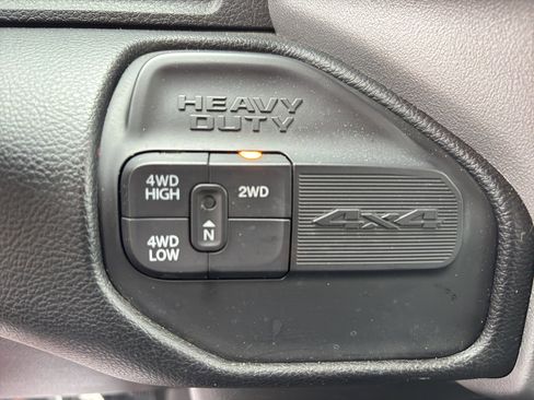 Used 2024 RAM 2500 Big Horn image 23