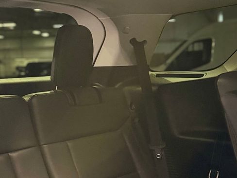 Used 2025 Ford Explorer Active w/ Active Comfort Package image 70