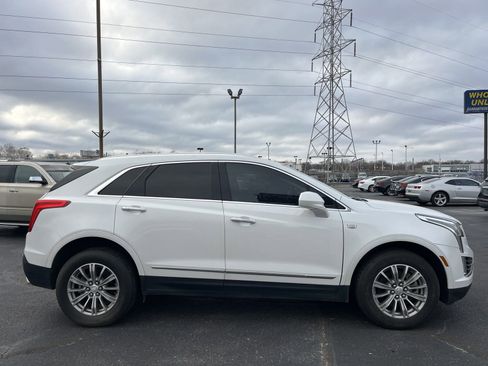 Used 2018 Cadillac XT5 Luxury w/ Driver Awareness Package image 6