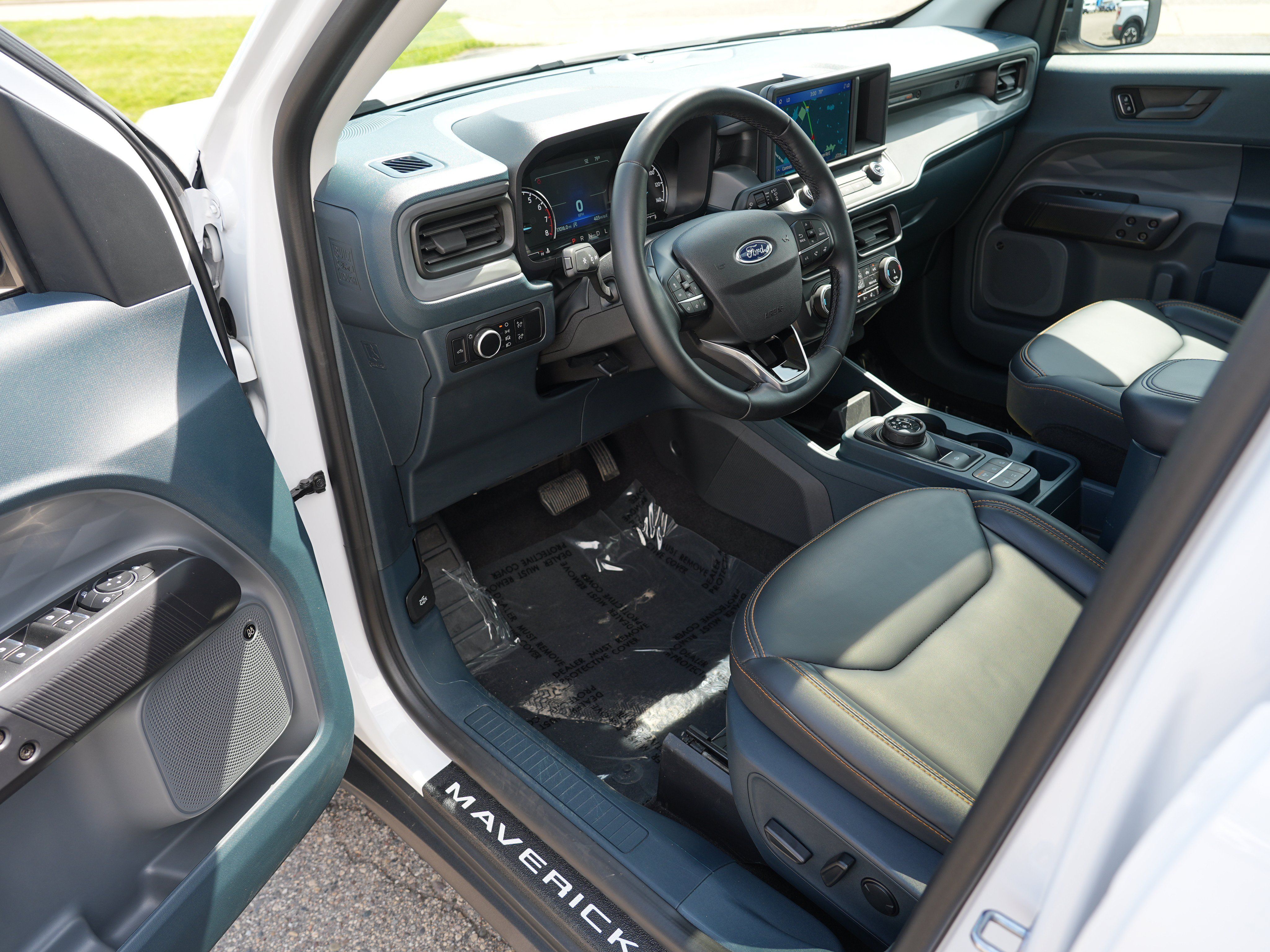 Used 2024 Ford Maverick Tremor w/ Tremor Off-Road Package AWD/4WD image 15