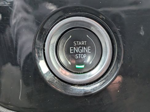 Used 2022 Chevrolet Silverado 1500 LT Trail Boss image 27