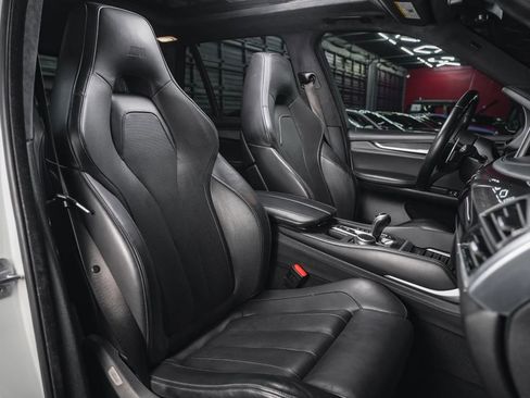 Used 2017 BMW X5 M image 54