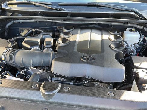 Certified 2024 Toyota 4Runner Limited AWD/4WD image 38