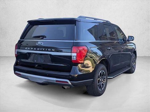 Used 2022 Ford Expedition XLT image 5