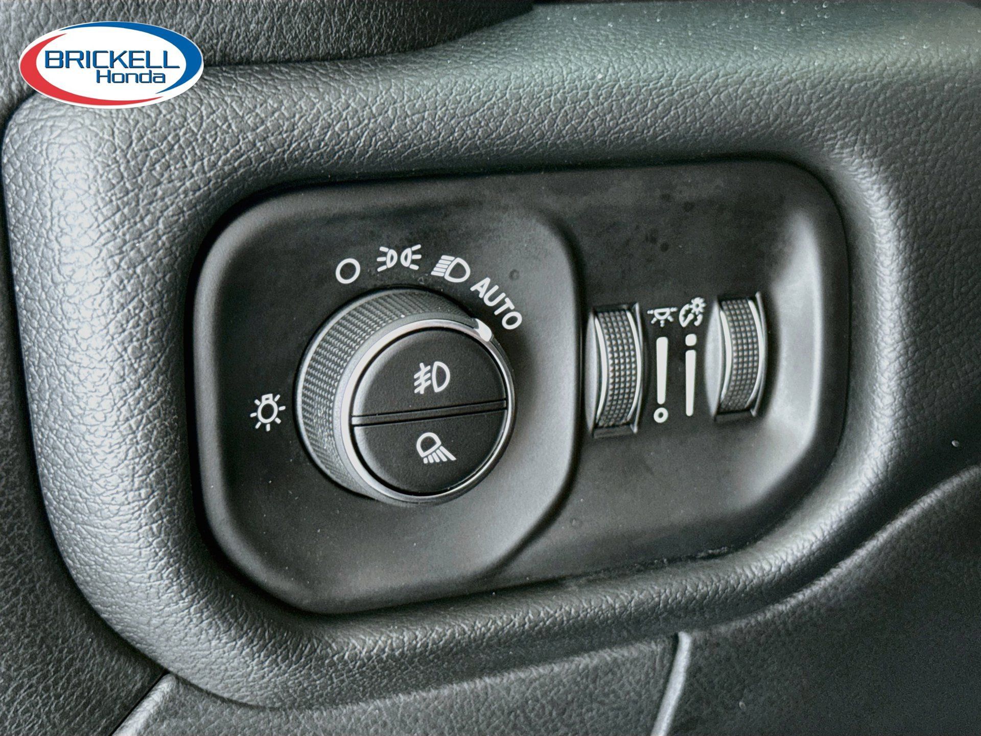 Used 2019 RAM 3500 Laramie AWD/4WD image 34