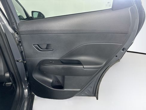 Used 2025 Hyundai Kona SEL FWD image 28