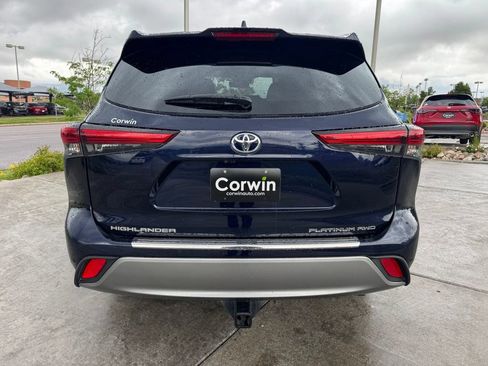 Used 2023 Toyota Highlander Platinum AWD/4WD image 7
