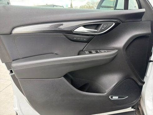Used 2024 Buick Envision Preferred image 19