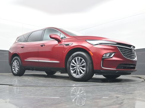 Used 2024 Buick Enclave Premium image 22