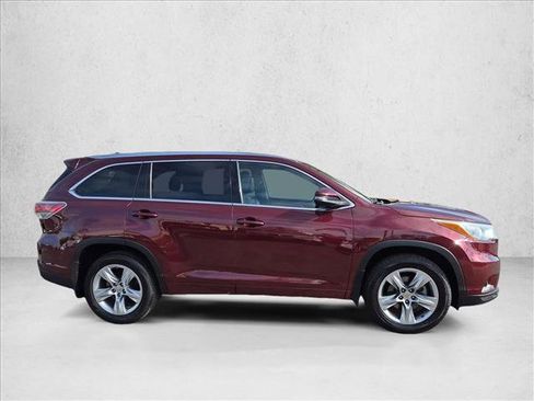 Used 2015 Toyota Highlander Limited FWD image 4