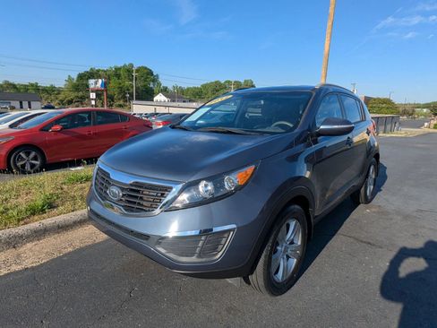 Used 2012 Kia Sportage LX w/ Convenience Pkg FWD image 3