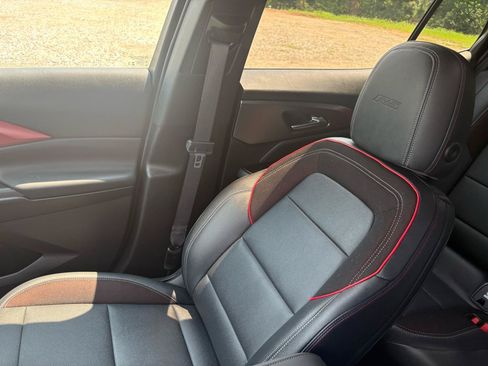 Used 2024 Chevrolet Equinox EV RS FWD image 19