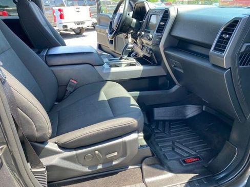 Used 2019 Ford F150 XLT w/ Equipment Group 302A Luxury AWD/4WD image 33