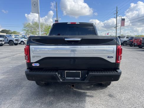 Used 2015 Ford F150 Platinum w/ Equipment Group 701A Luxury AWD/4WD image 3