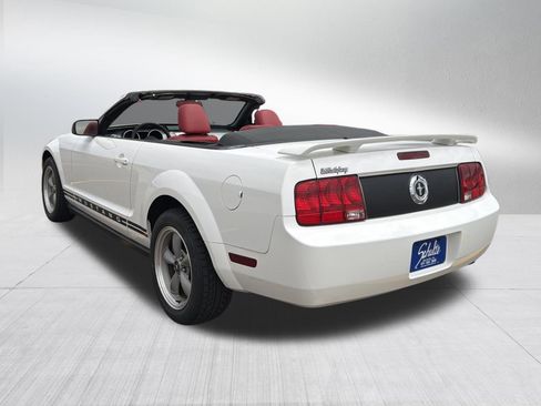 Used 2006 Ford Mustang Convertible RWD image 5
