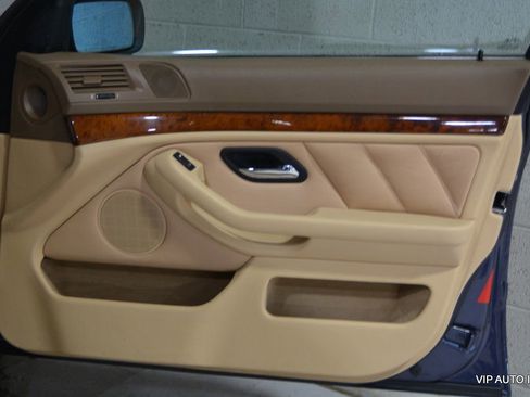 Used 2002 BMW 525i Sedan image 8