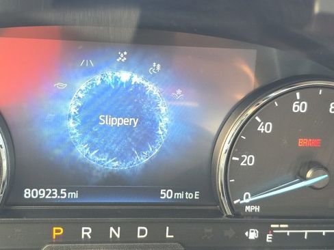 Used 2023 Ford Explorer XLT w/ Equipment Group 202A image 26