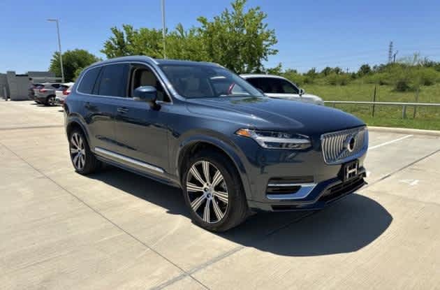 Used 2024 Volvo XC90 T8 Plus w/ Protection Package Premier AWD/4WD image 9