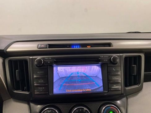 Used 2013 Toyota RAV4 LE AWD/4WD image 12