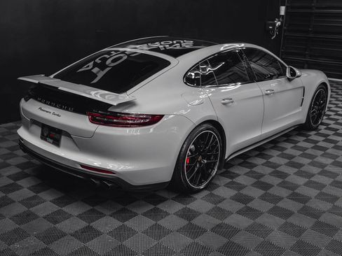 Used 2017 Porsche Panamera Turbo image 18