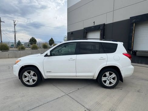 Used 2007 Toyota RAV4 Sport w/ Tow Prep Pkg AWD/4WD image 2