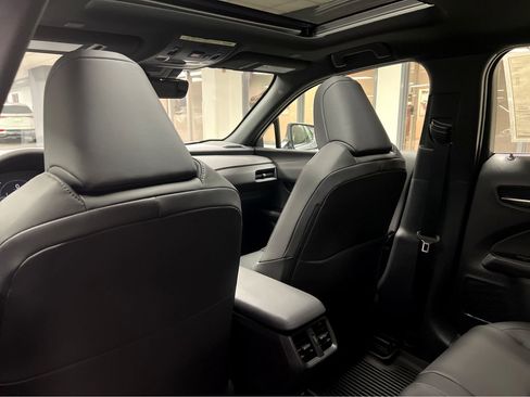 New 2026 Lexus UX 300h AWD image 19