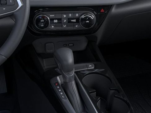 New 2026 Chevrolet Trax LT w/ LT Convenience Package FWD image 23