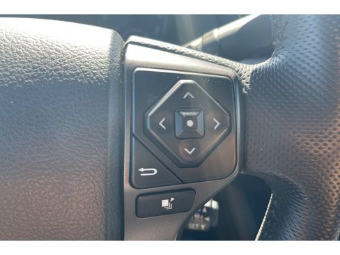 Used 2019 Toyota Tacoma TRD Off-Road w/ Technology Package RWD image 37