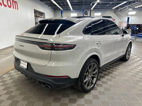 Used 2023 Porsche Cayenne Coupe AWD/4WD image 8
