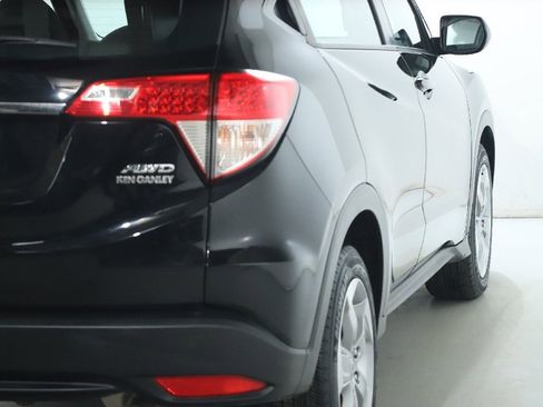 Used 2019 Honda HR-V LX image 43