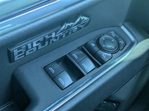 Used 2025 Chevrolet Silverado 1500 High Country w/ Midnight Edition AWD/4WD image 20