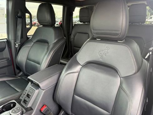 Certified 2025 Ford Bronco Badlands AWD/4WD image 10