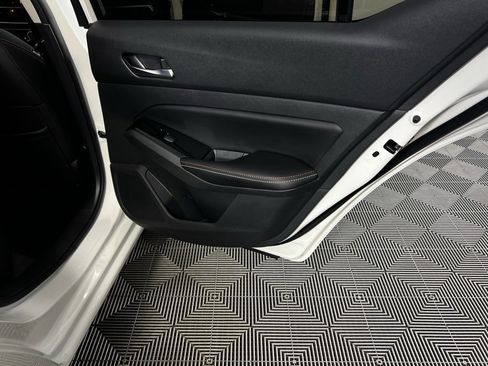 Used 2023 Nissan Altima 2.0 SR image 30