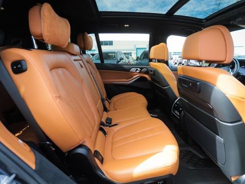 Used 2021 BMW X7 M50i AWD/4WD image 67
