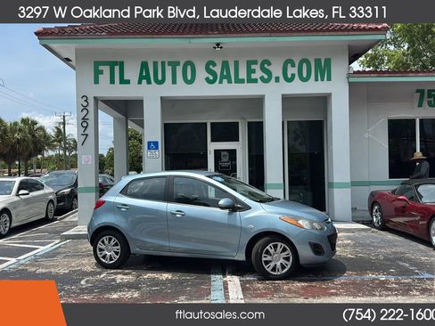 Used 2013 MAZDA MAZDA2 Sport FWD image 1