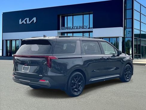 New 2026 Kia Carnival SX Prestige FWD image 6