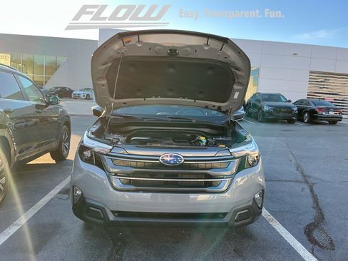 Used 2026 Subaru Forester Premium AWD/4WD image 16