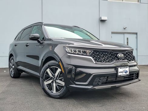 Used 2021 Kia Sorento S image 1