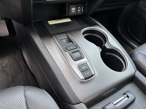 Used 2023 Honda Ridgeline RTL-E image 34