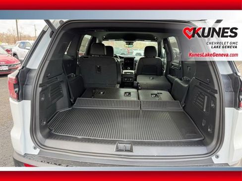 New 2026 GMC Acadia AT4 w/ Luxury Package AWD/4WD image 26