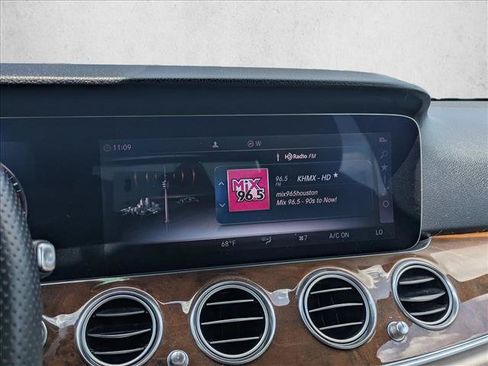 Used 2018 Mercedes-Benz E 300 image 5