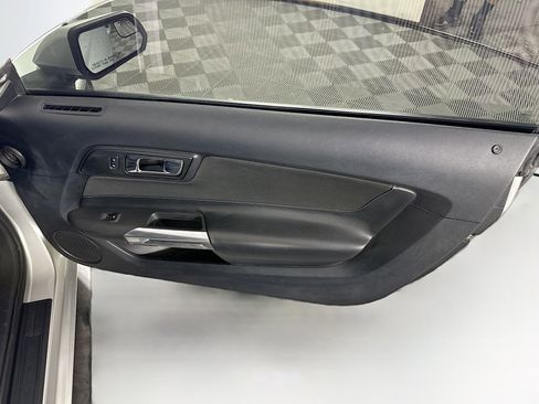 Used 2015 Ford Mustang GT image 26