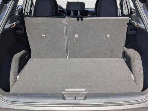 Used 2025 Nissan Kicks SV image 6