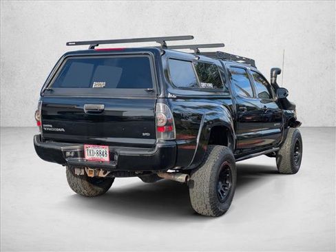Used 2013 Toyota Tacoma 4x4 Double Cab w/ TRD Sport Pkg image 5