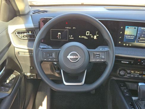 New 2026 Nissan Kicks SV w/ SV Premium Package FWD image 16