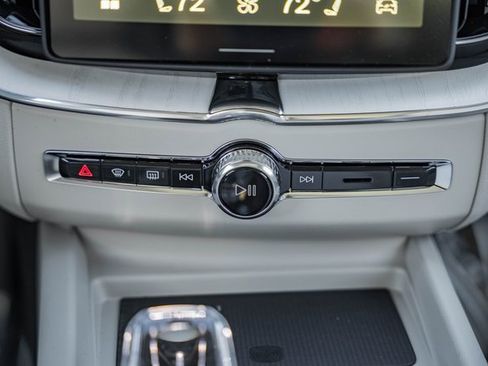 New 2026 Volvo XC60 B5 Ultra w/ Protection Package Premier image 23