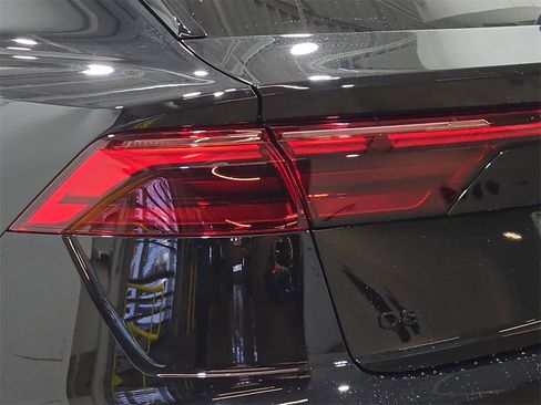 New 2026 Audi Q8 Premium Plus image 33