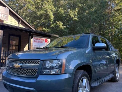 Used 2012 Chevrolet Avalanche LS image 1